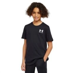 Under Armour Kids’ Sportstyle Left Chest Short Sleeve Tee -Berghaus Store go 466958 z